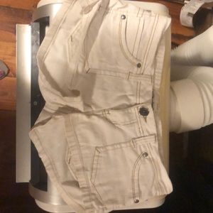 Free Thle revolution Size 5 (Juniors)White Shorts